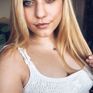 Meet your Posher, Justine